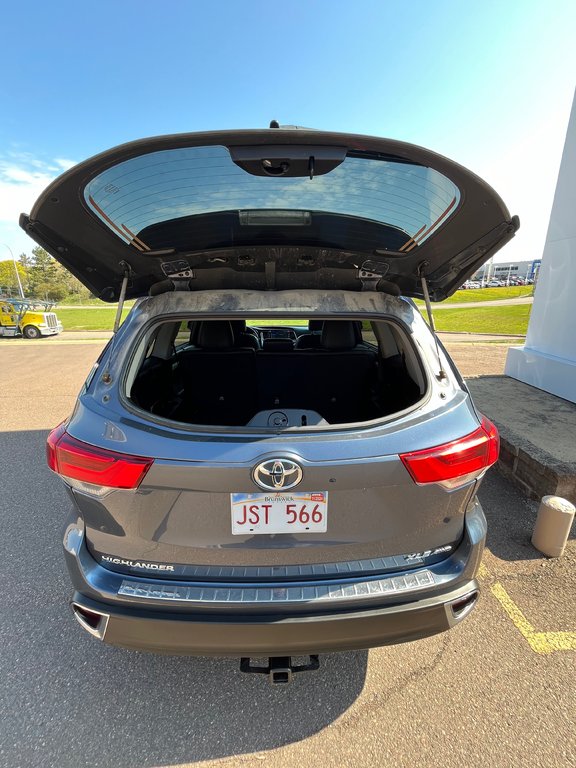 2018 Toyota Highlander XLE in Moncton, New Brunswick - 42 - w1024h768px