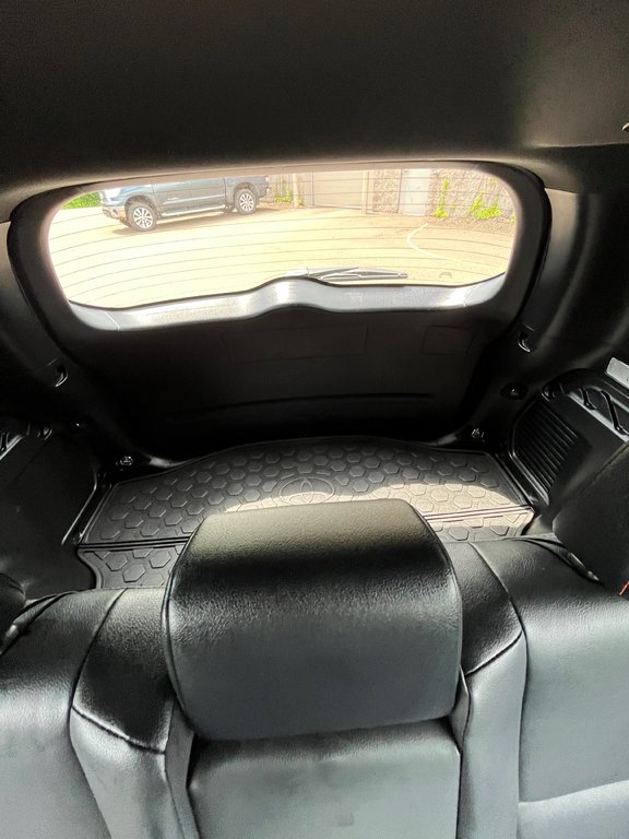 Toyota RAV4 SE 2017 à Moncton, Nouveau-Brunswick - 30 - w1024h768px