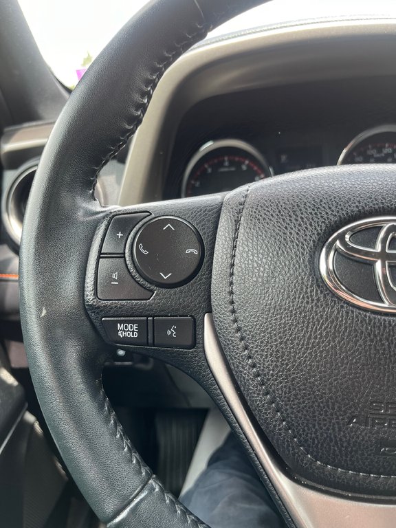 Toyota RAV4 SE 2017 à Moncton, Nouveau-Brunswick - 13 - w1024h768px