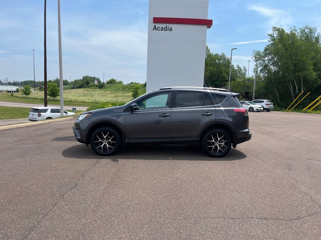 Toyota RAV4 SE 2017 à Moncton, Nouveau-Brunswick - 40 - w1024h768px
