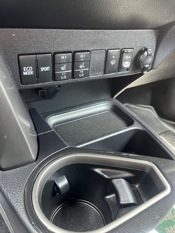 Toyota RAV4 SE 2017 à Moncton, Nouveau-Brunswick - 15 - w1024h768px