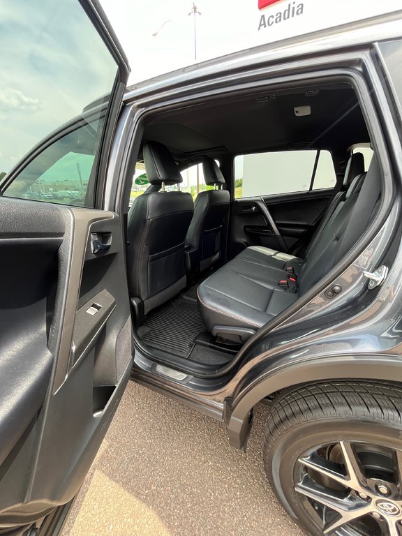 Toyota RAV4 SE 2017 à Moncton, Nouveau-Brunswick - 35 - w1024h768px