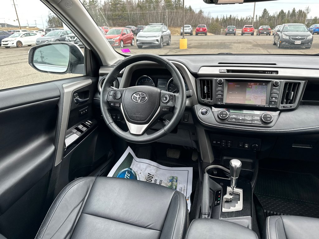Toyota RAV4 Limited 2018 à Fredericton, Nouveau-Brunswick - 14 - w1024h768px