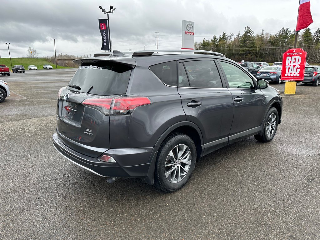 Toyota RAV4 Hybrid LE+ 2018 à Fredericton, Nouveau-Brunswick - 8 - w1024h768px
