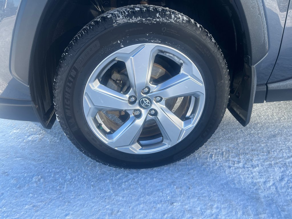 2019 Toyota RAV4 Hybrid Limited in Fredericton, New Brunswick - 4 - w1024h768px