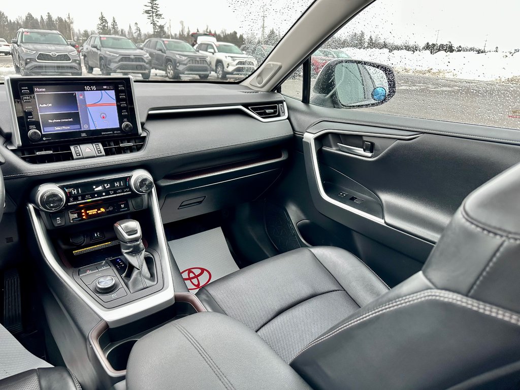 Toyota RAV4 Hybrid Limited 2019 à Fredericton, Nouveau-Brunswick - 17 - w1024h768px