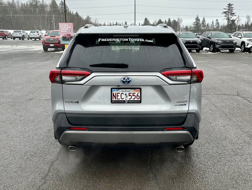 2019 Toyota RAV4 Hybrid Limited in Fredericton, New Brunswick - 7 - w1024h768px