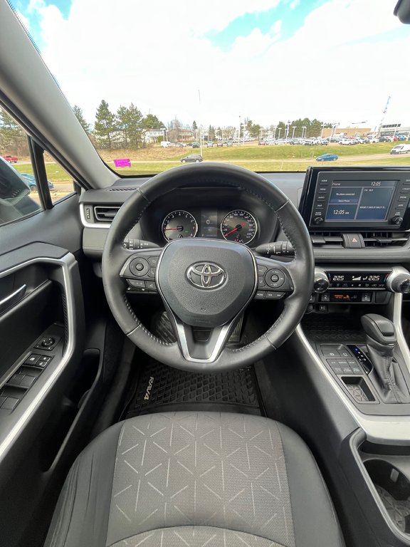 Toyota RAV4 XLE 2019 à Moncton, Nouveau-Brunswick - 10 - w1024h768px