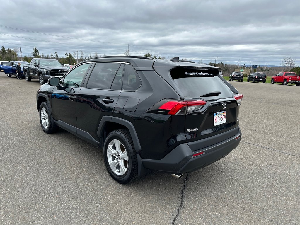 2019 Toyota RAV4 LE in Fredericton, New Brunswick - 5 - w1024h768px