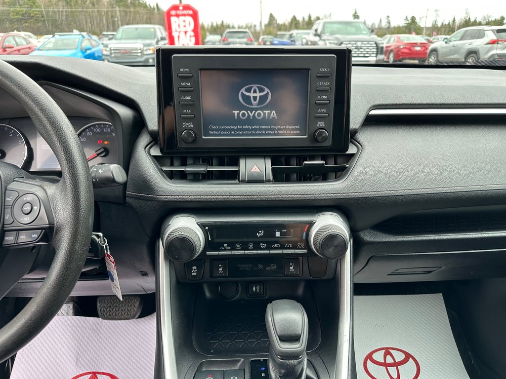 2019 Toyota RAV4 LE in Fredericton, New Brunswick - 13 - w1024h768px