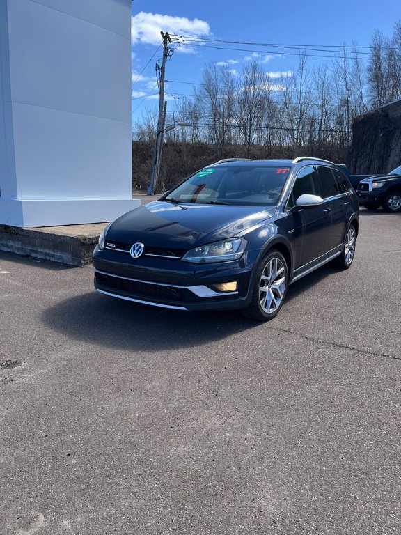 2017 Volkswagen GOLF ALLTRACK in Moncton, New Brunswick - 3 - w1024h768px