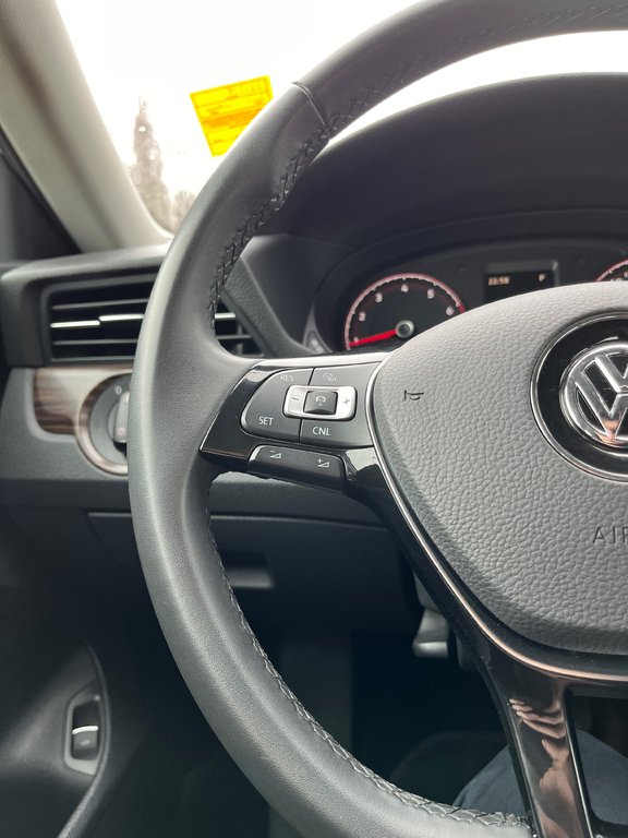 2022 Volkswagen Passat 2.0T Limited Edition in Moncton, New Brunswick - 14 - w1024h768px