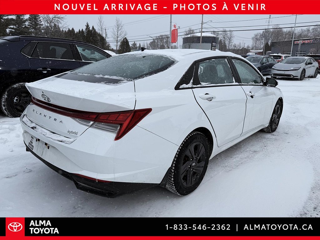 Hyundai Elantra Hybrid PREFERRED DCT 2022-2