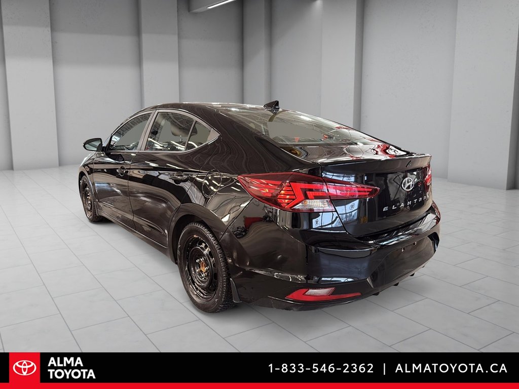 Hyundai Elantra Preferred 2019-6