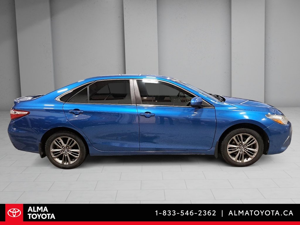 2017 Toyota Camry SE-3