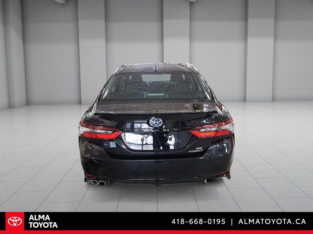 2022 Toyota Camry SE HYBRID-5