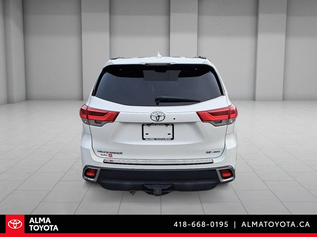 Toyota Highlander SE AWD 2018-5