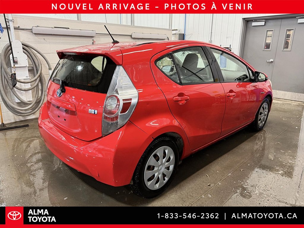 2013 Toyota Prius c BASE-2