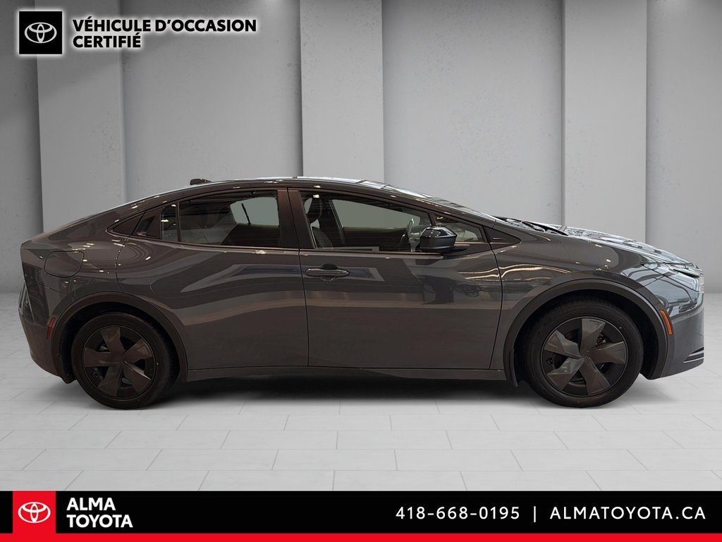 Toyota Prius Prime SE HYBRID 2024-3