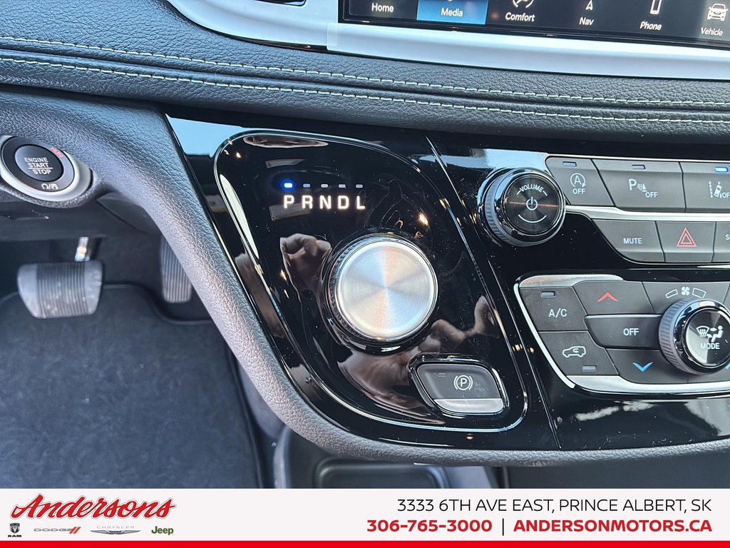 2026 Chrysler Pacifica SELECT AWD in Prince Albert, Saskatchewan - 15 - w1024h768px