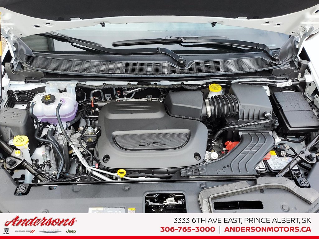 2027 Chrysler Pacifica SELECT AWD in Prince Albert, Saskatchewan - 8 - w1024h768px