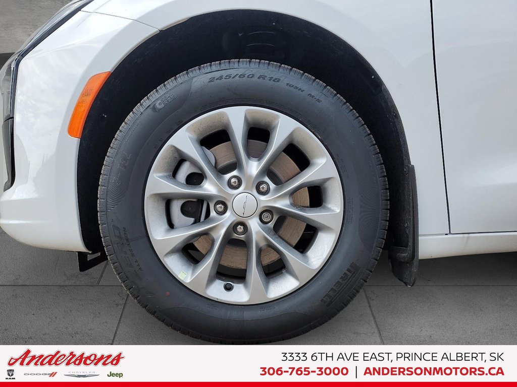 2027 Chrysler Pacifica SELECT AWD in Prince Albert, Saskatchewan - 7 - w1024h768px