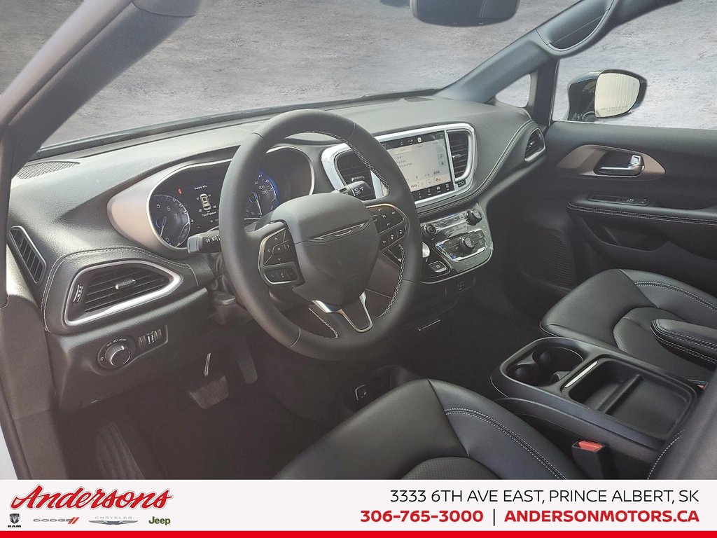 2027 Chrysler Pacifica SELECT AWD in Prince Albert, Saskatchewan - 14 - w1024h768px