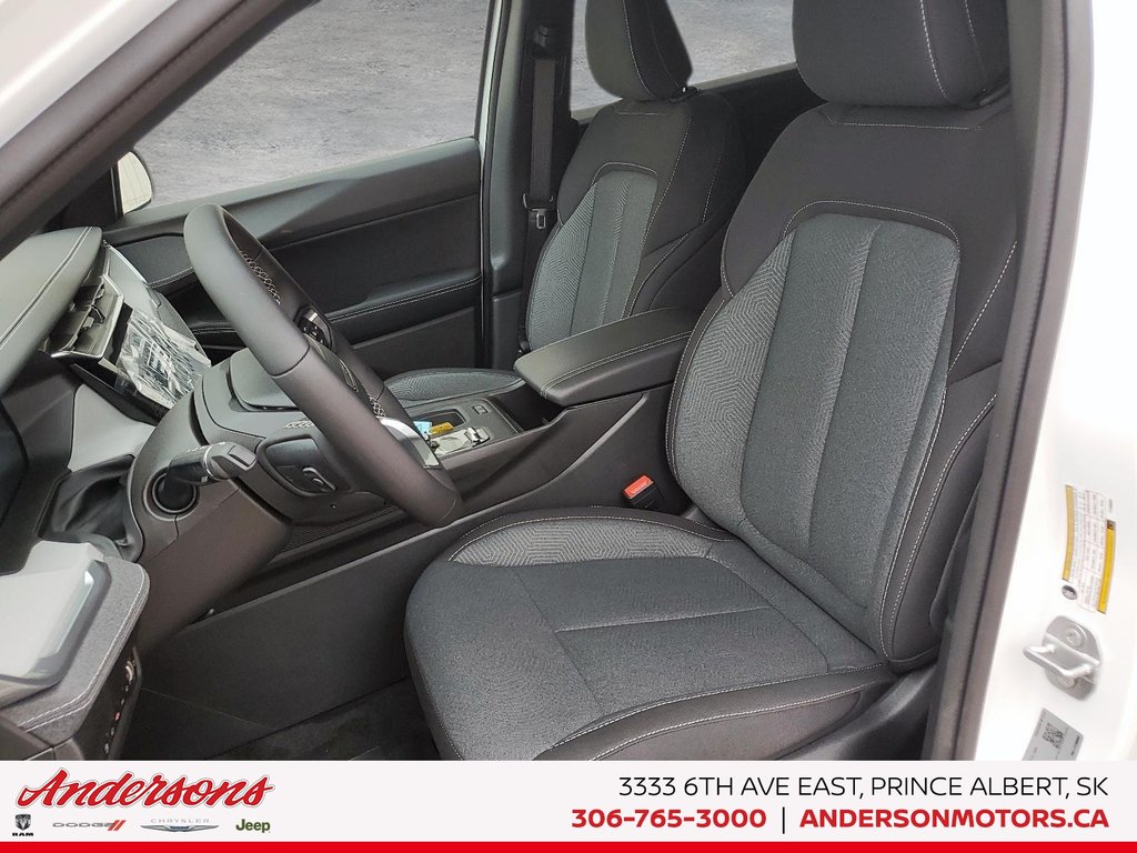 2026 Jeep Cherokee LAREDO in Prince Albert, Saskatchewan - 10 - w1024h768px