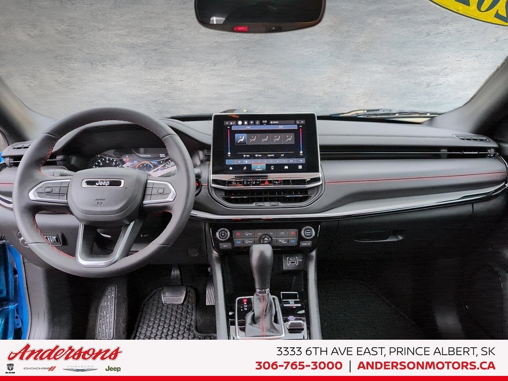2025 Jeep Compass Trailhawk in Prince Albert, Saskatchewan - 12 - w1024h768px