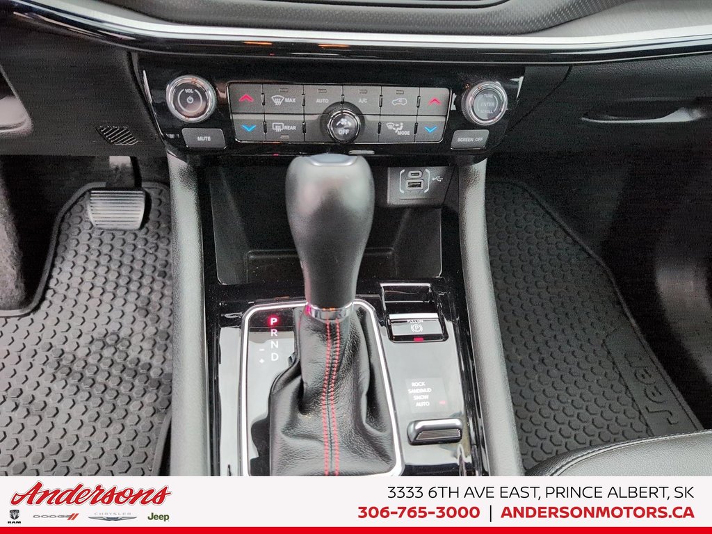 2025 Jeep Compass Trailhawk in Prince Albert, Saskatchewan - 16 - w1024h768px