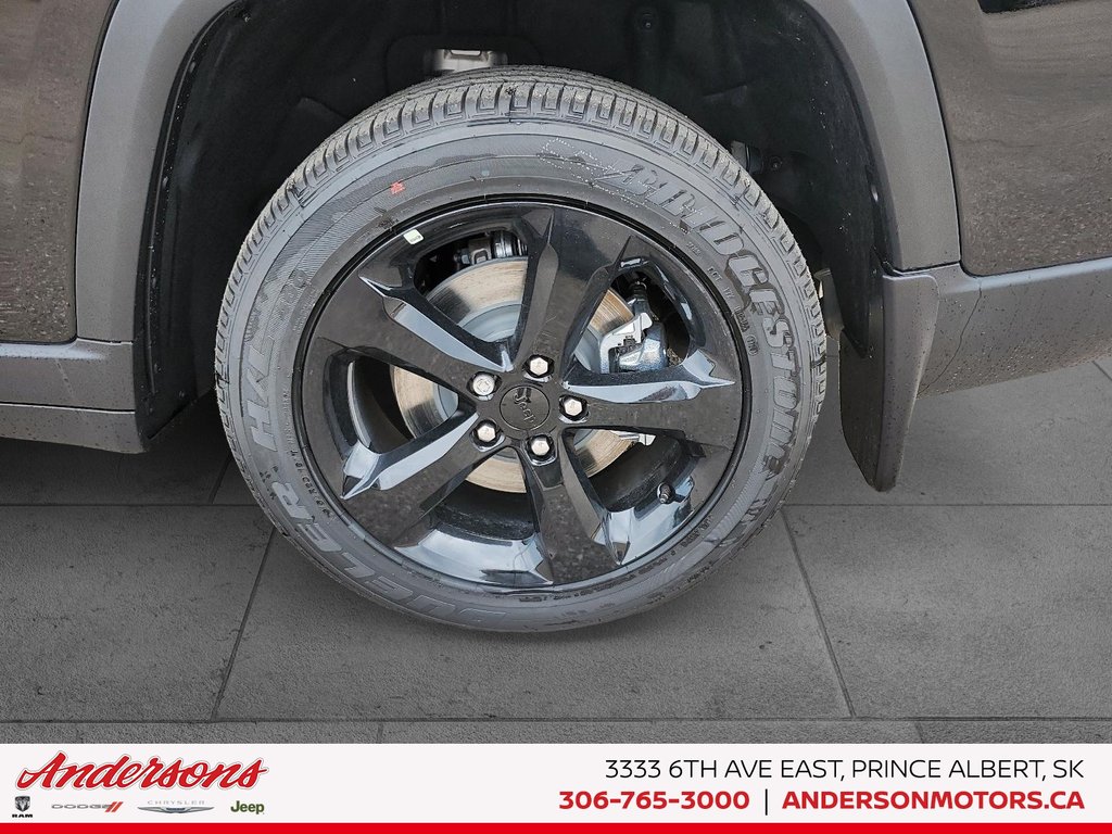 2026 Jeep Grand Cherokee L ALTITUDE in Prince Albert, Saskatchewan - 7 - w1024h768px