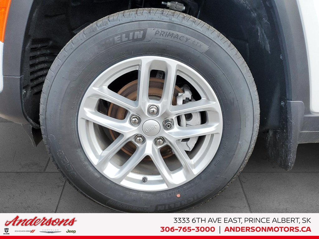2026 Jeep Grand Cherokee LAREDO in Prince Albert, Saskatchewan - 8 - w1024h768px