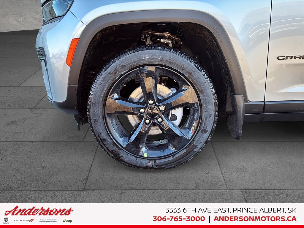 2026 Jeep Grand Cherokee ALTITUDE in Prince Albert, Saskatchewan - 7 - w1024h768px