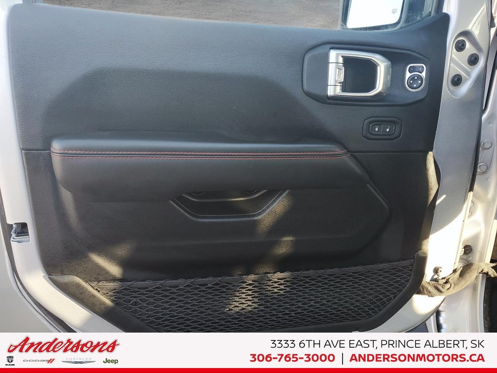 2024 Jeep Wrangler Rubicon 392 in Prince Albert, Saskatchewan - 9 - w1024h768px