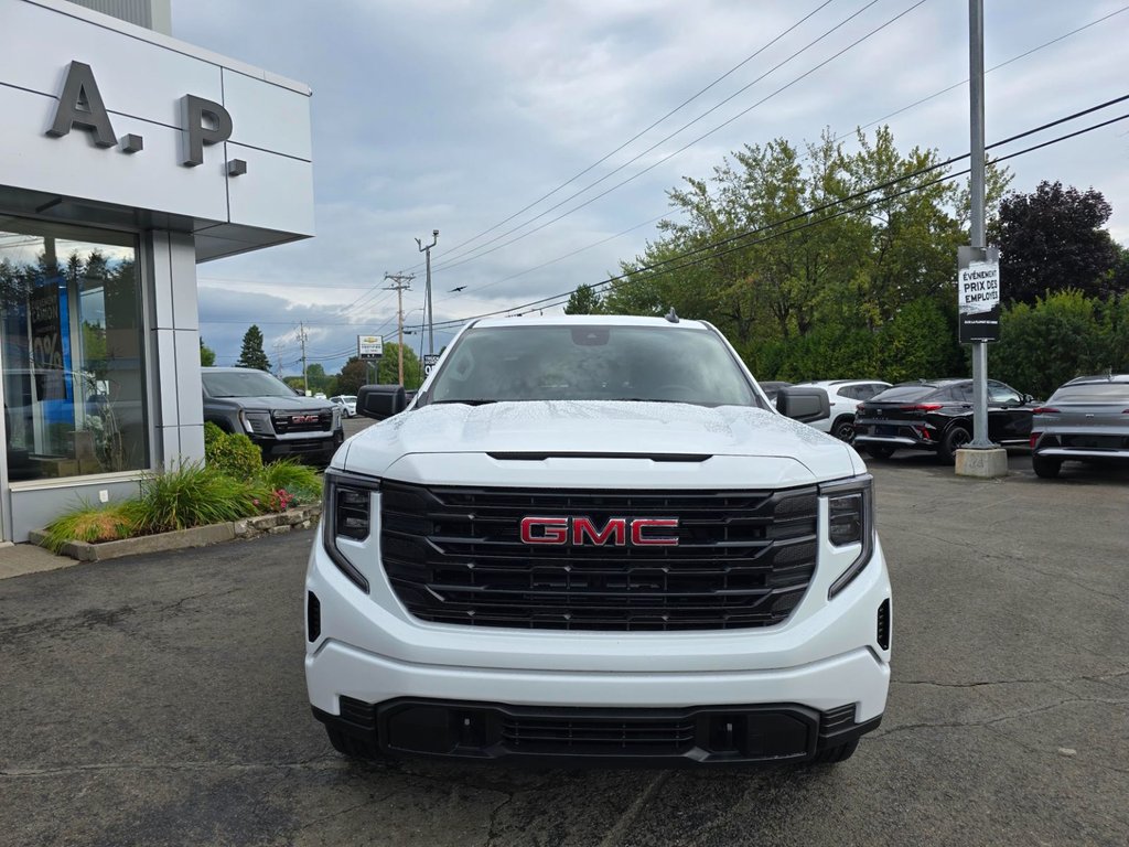 2026 GMC Sierra 1500 PRO in New Richmond, Quebec - 3 - w1024h768px