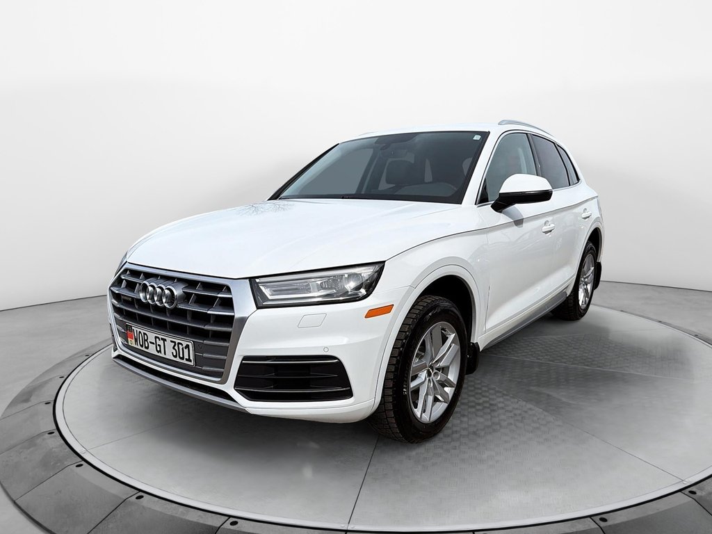 2019 Audi Q5 Komfort in Chicoutimi, Quebec - 1 - w1024h768px