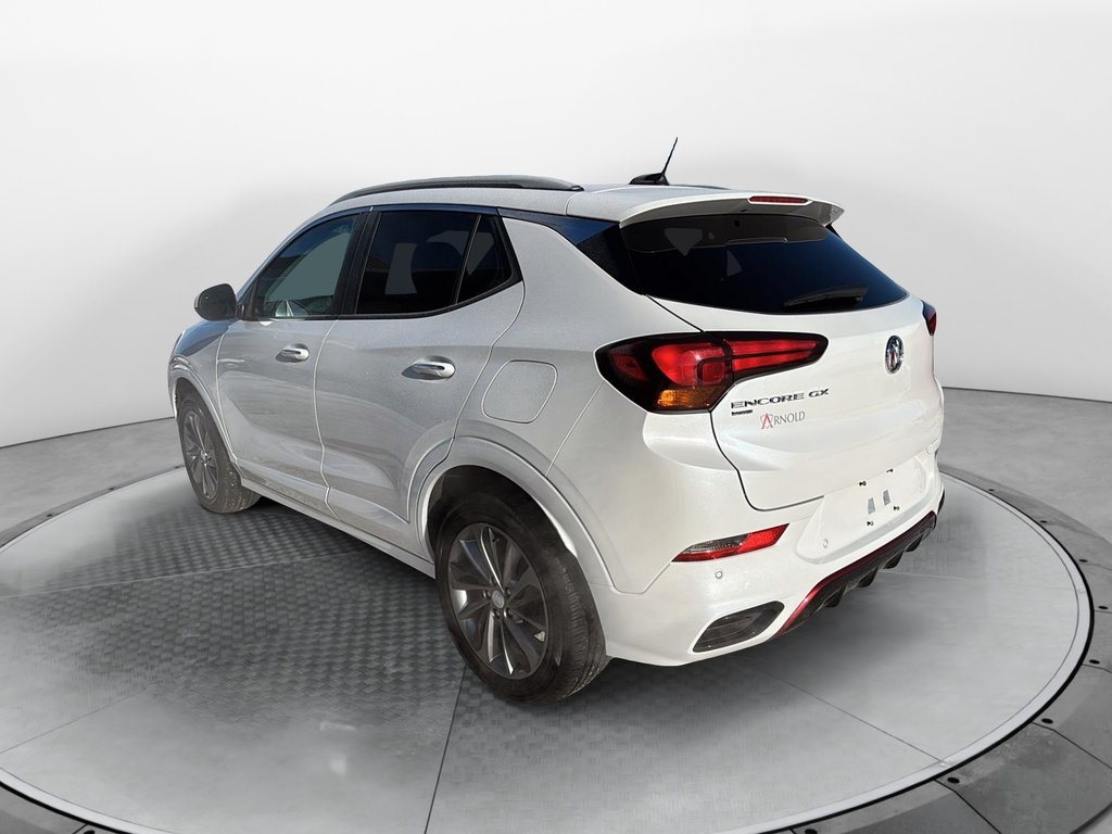 2022 Buick Encore GX Select in Jonquière, Quebec - 4 - w1024h768px