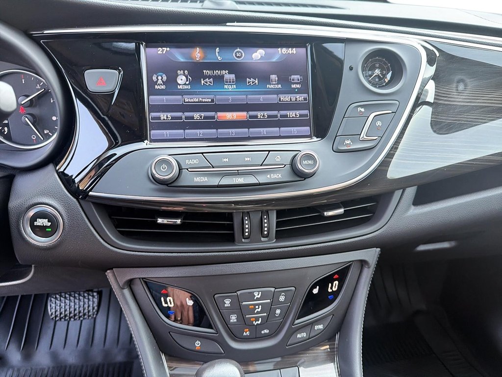 2020 Buick Envision Premium in Chicoutimi, Quebec - 14 - w1024h768px