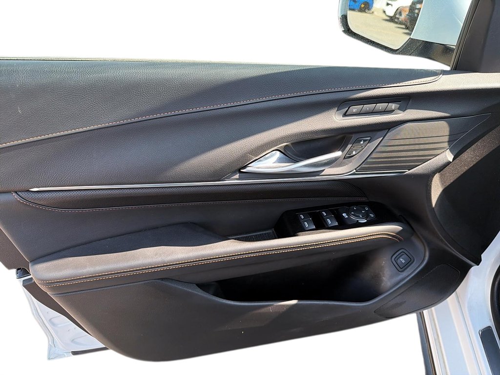 2023 Cadillac CT4 in Jonquière, Quebec - 11 - w1024h768px