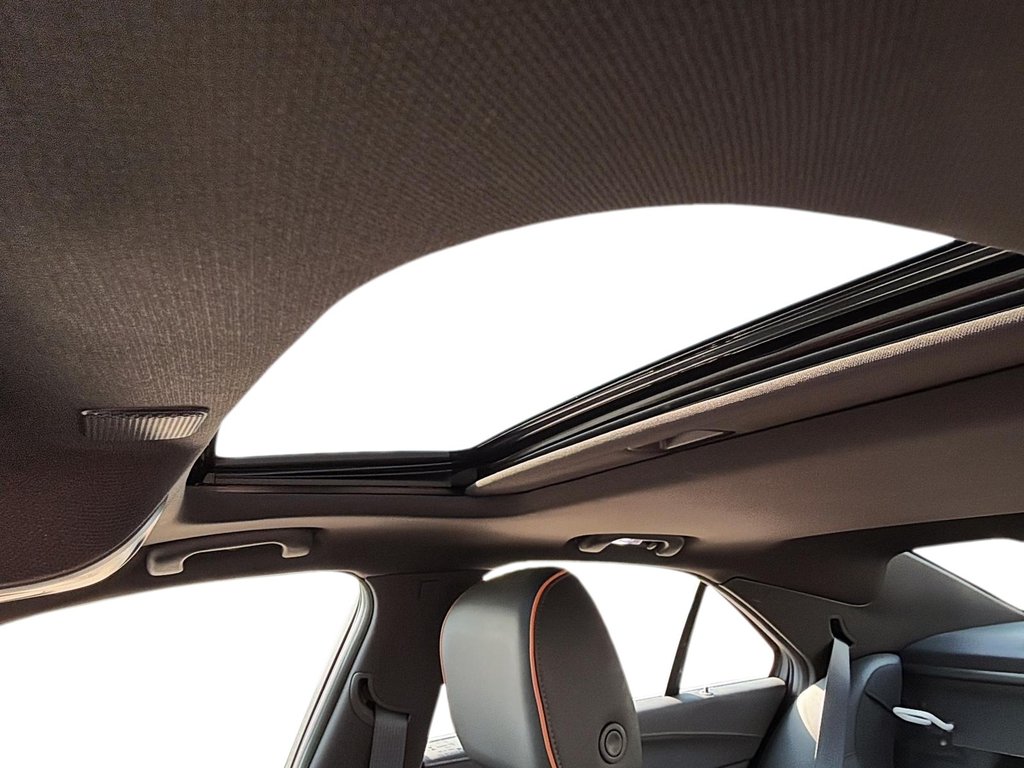 2023 Cadillac CT4 in Jonquière, Quebec - 17 - w1024h768px