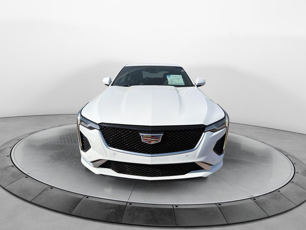 2023 Cadillac CT4 in Jonquière, Quebec - 2 - w1024h768px