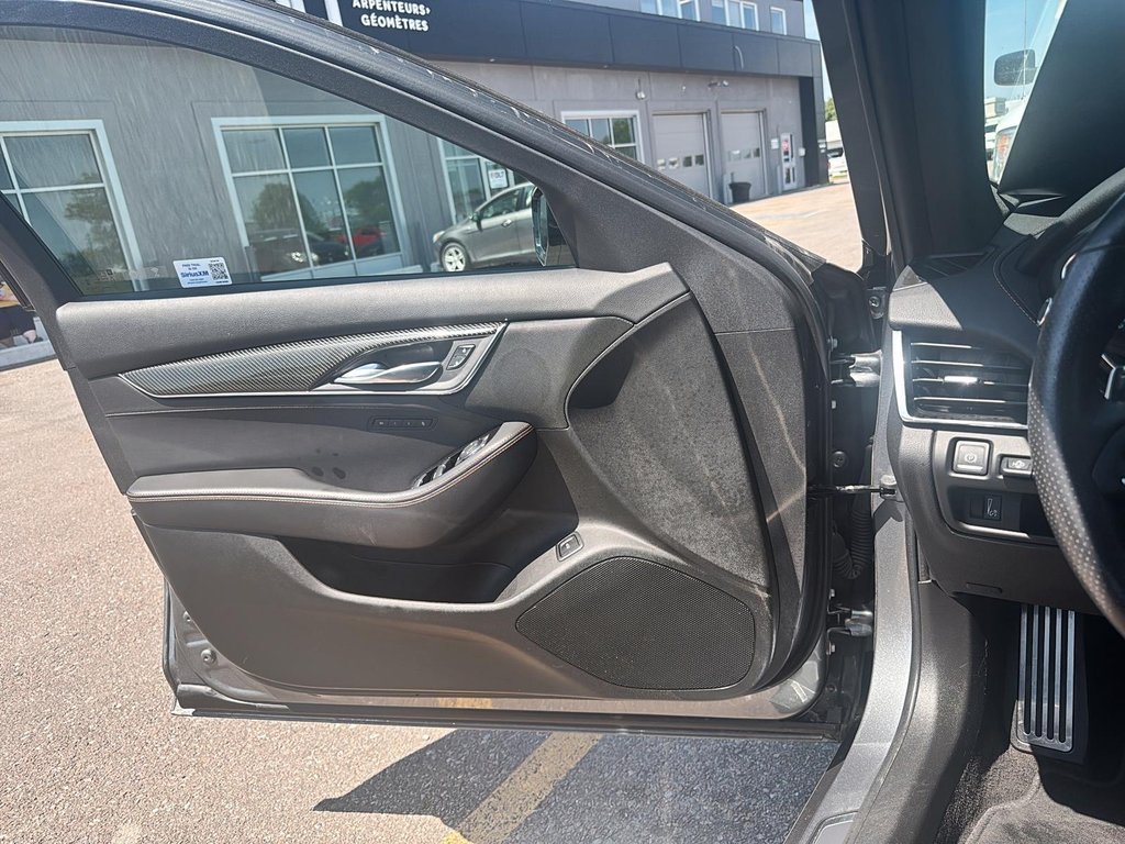 Cadillac CT5  2021 à Jonquière, Québec - 11 - w1024h768px