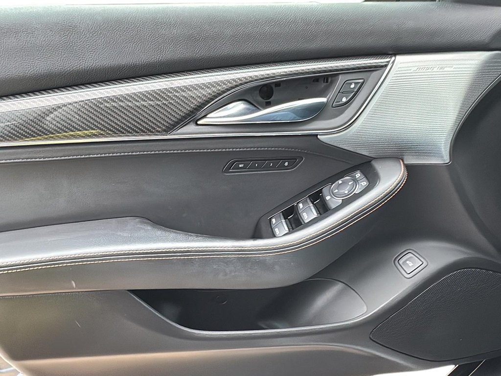 2022 Cadillac CT5 in Jonquière, Quebec - 10 - w1024h768px