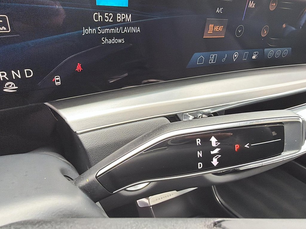 2024 Cadillac LYRIQ in Baie-Comeau, Quebec - 15 - w1024h768px