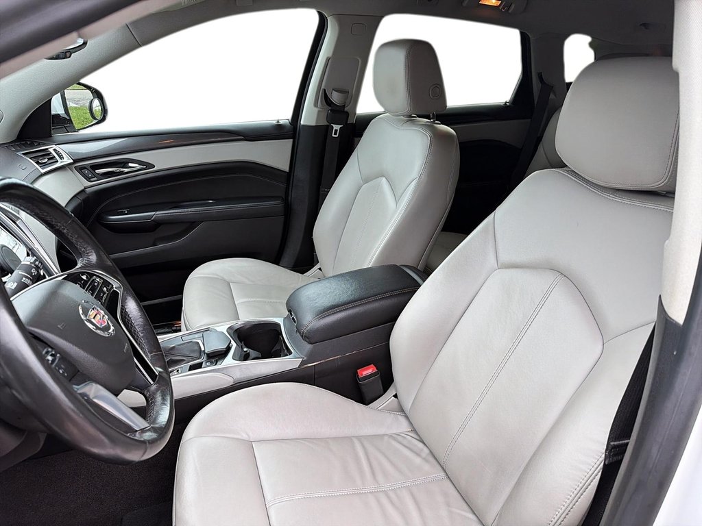 2014 Cadillac SRX in Sept-Îles, Quebec - 9 - w1024h768px