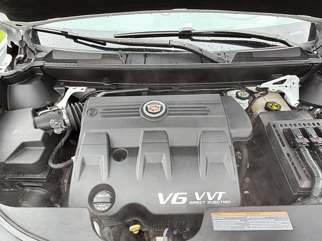 2014 Cadillac SRX in Sept-Îles, Quebec - 8 - w1024h768px