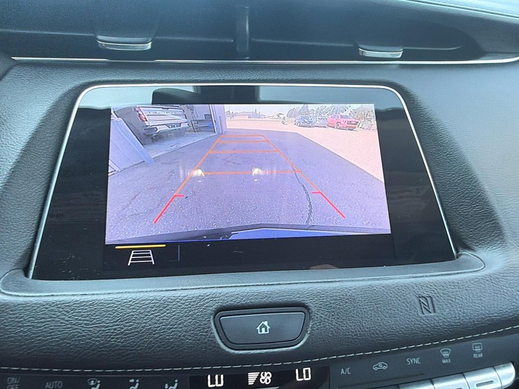 2019 Cadillac XT4 AWD Luxury in Chicoutimi, Quebec - 17 - w1024h768px