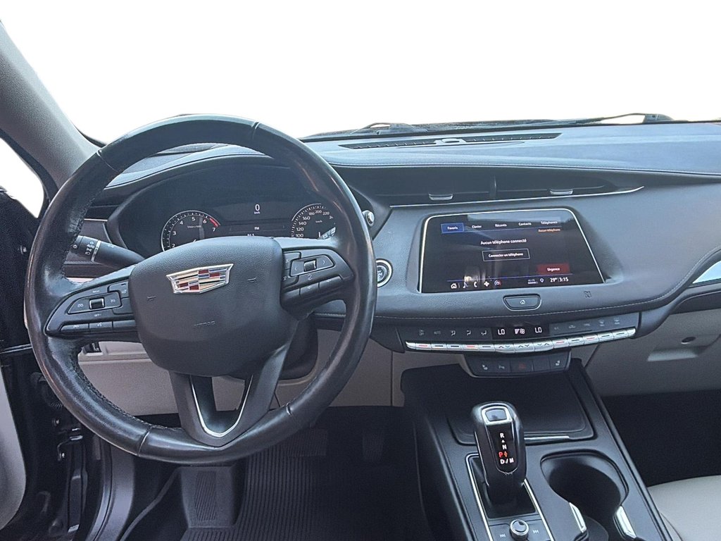 2019 Cadillac XT4 AWD Luxury in Chicoutimi, Quebec - 10 - w1024h768px