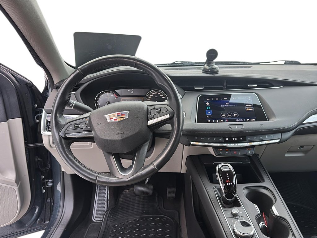 Cadillac XT4  2021 à Jonquière, Québec - 10 - w1024h768px