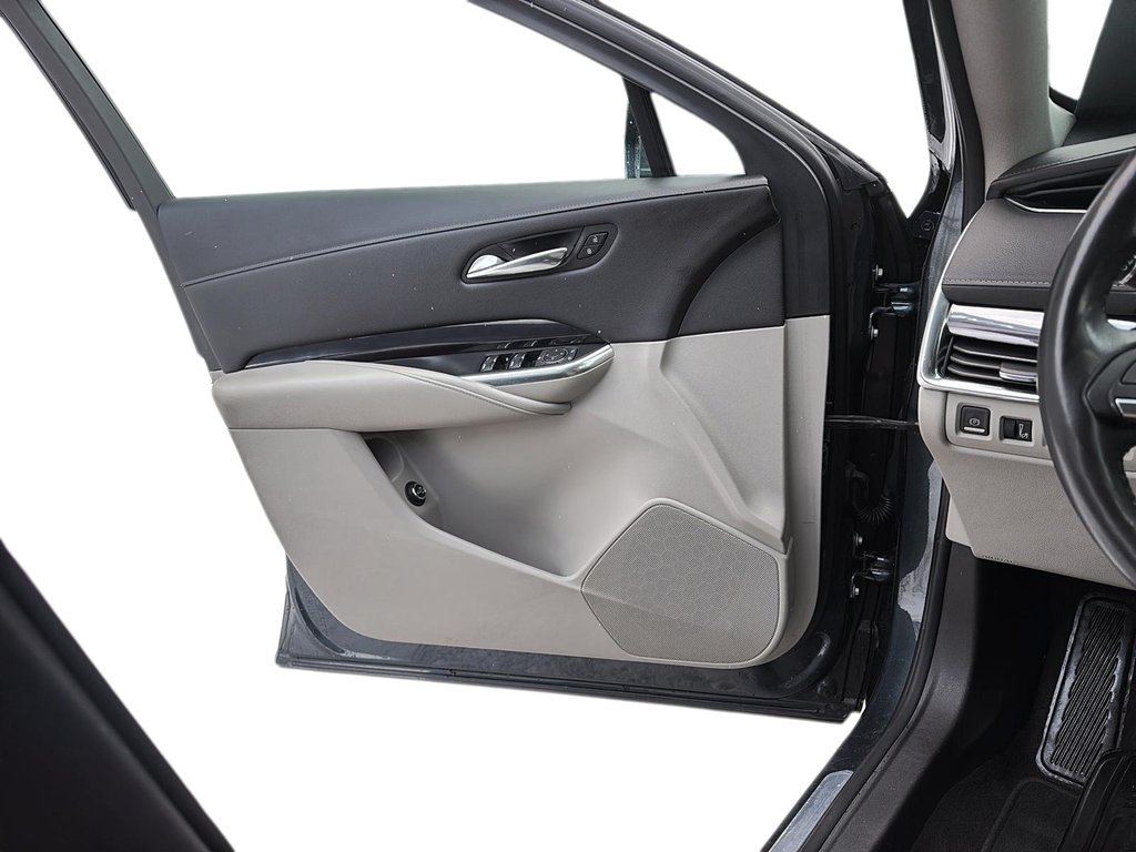 Cadillac XT4  2021 à Jonquière, Québec - 11 - w1024h768px